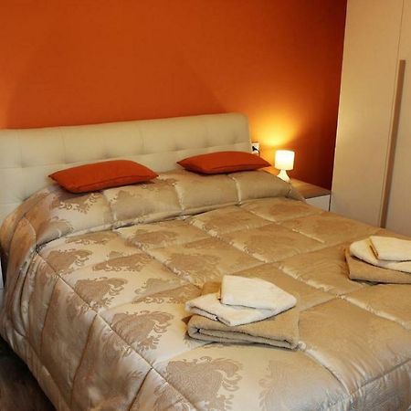 Light & Colours Apartment โบโลญญา ภายนอก รูปภาพ