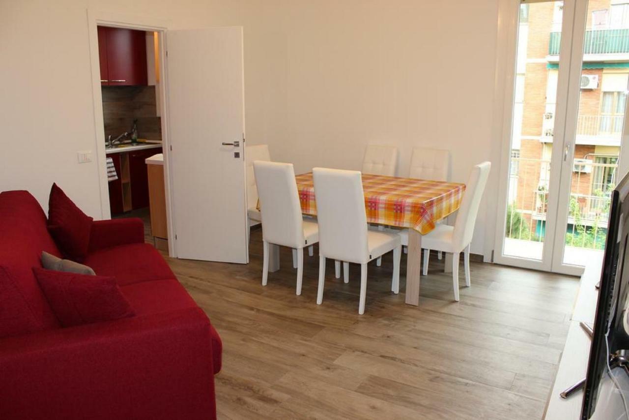 Light & Colours Apartment โบโลญญา ภายนอก รูปภาพ