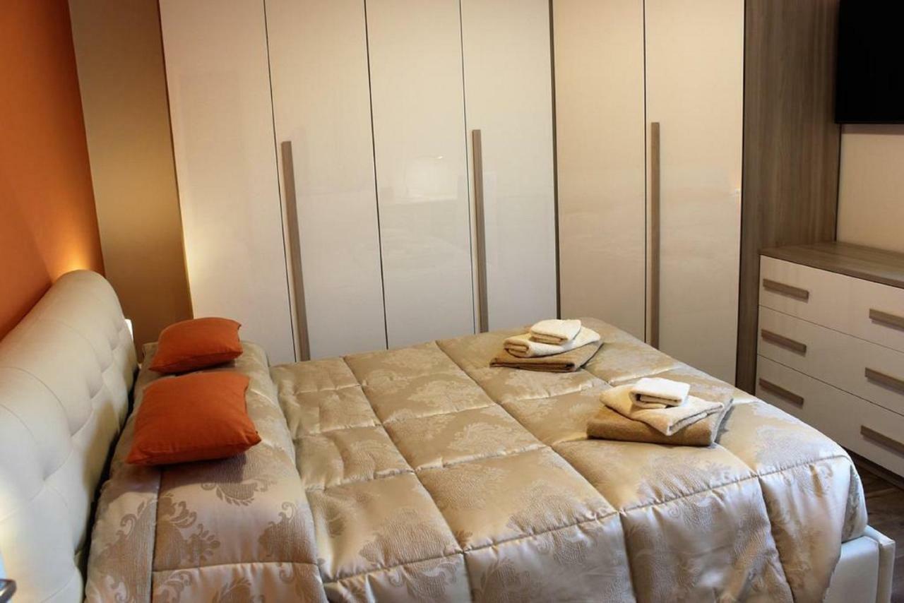 Light & Colours Apartment โบโลญญา ภายนอก รูปภาพ